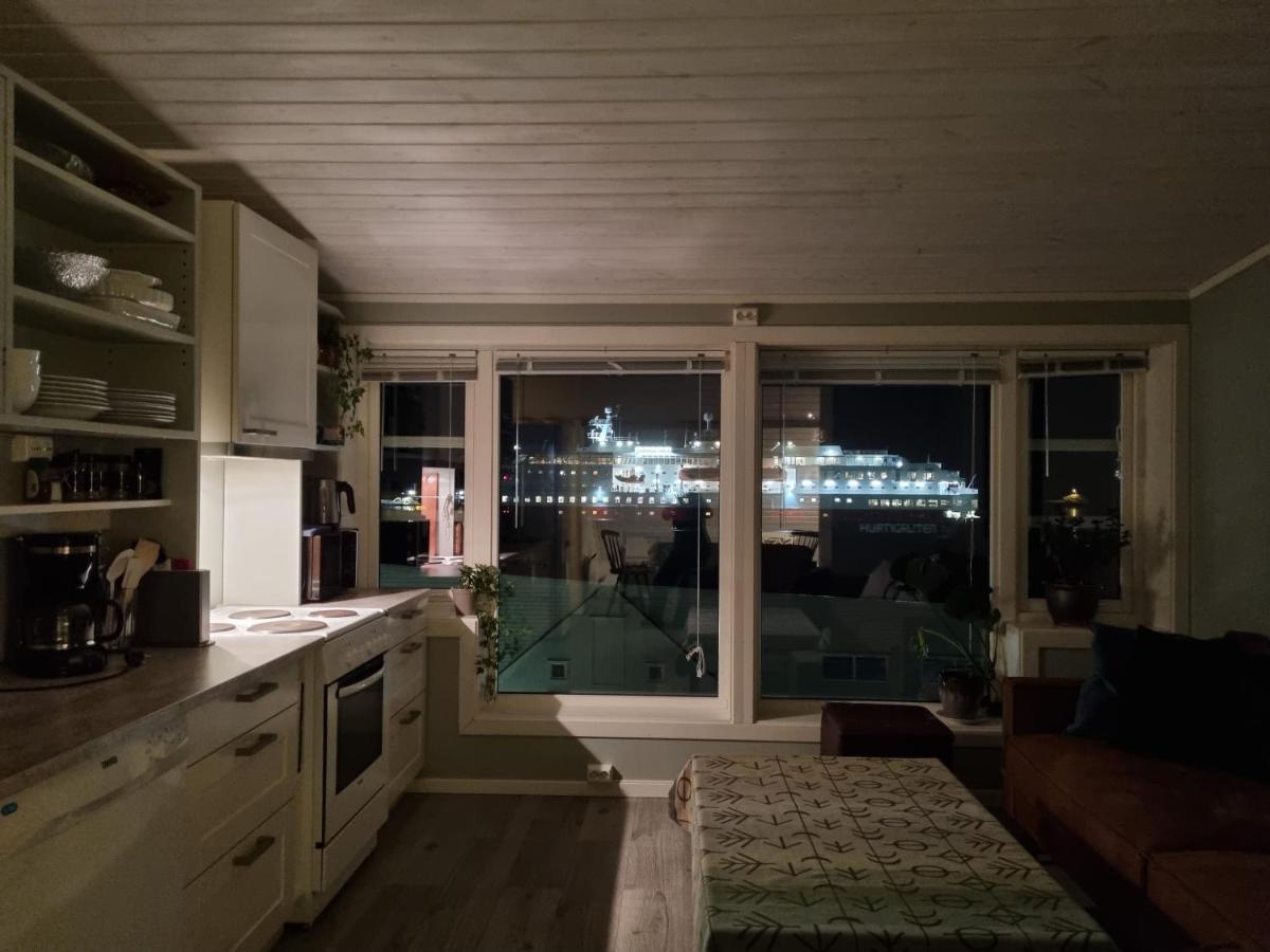 Loftsleilighet Midt I Sentrum Skjervoy Eksteriør billede